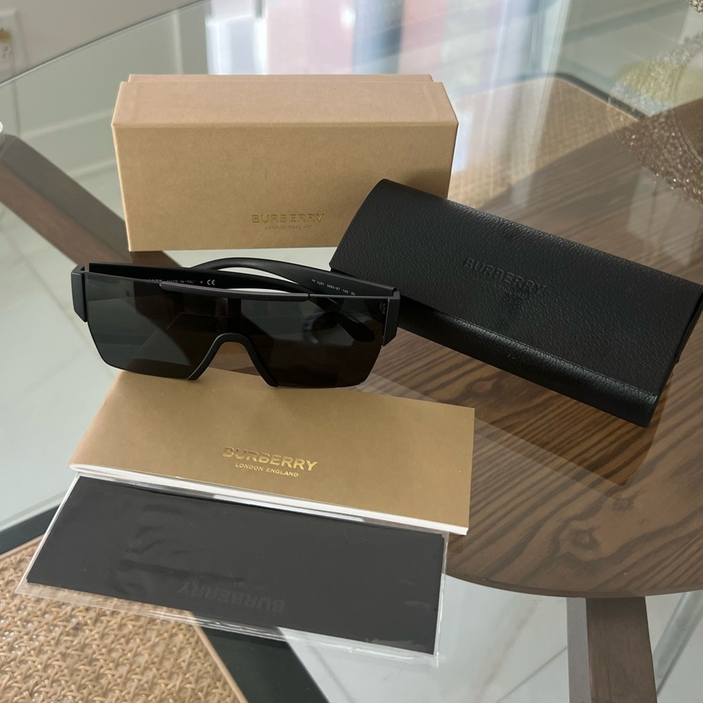 Burberry Sunglasses